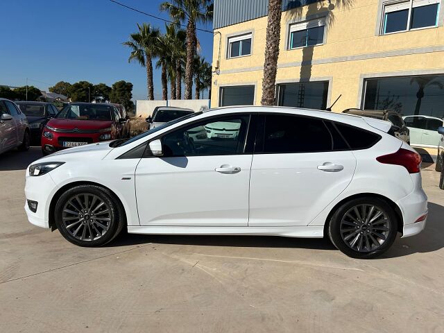 FORD FOCUS ST LINE 1.0 AUTO SPANISH LHD IN SPAIN 49000 MILES SUPERB 2017